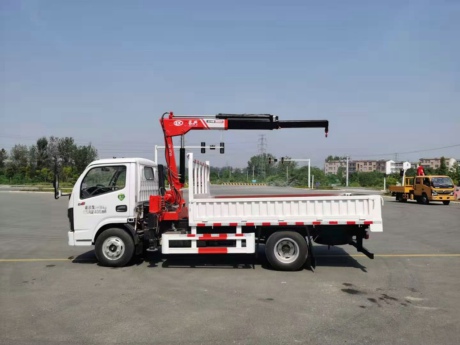國(guó)六多利卡D6S 1.8噸藍(lán)牌隨車吊