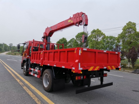 重汽豪曼3900（國六）隨車吊