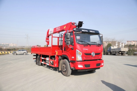 東風(fēng)暢行D1單橋隨車吊（國六）上裝長興8噸4節(jié)臂隨車吊