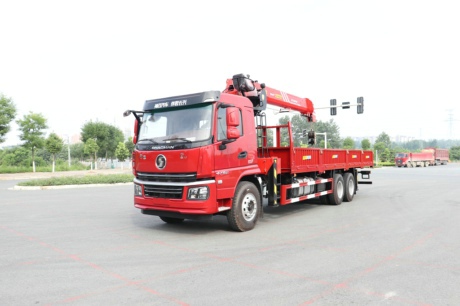 陜汽軒德翼6后八輪（國六）隨車吊上裝三一12噸4節(jié)臂吊機(jī)
