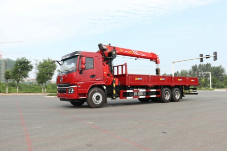 陜汽軒德翼6后八輪（國六）隨車吊上裝三一12噸4節(jié)臂吊機(jī)