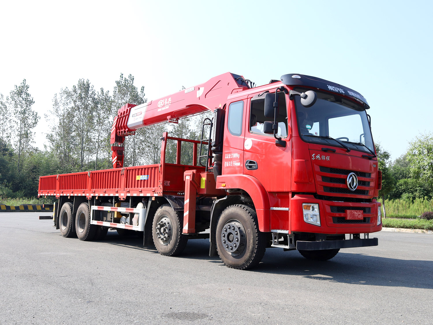 東風(fēng)錦程V6P前四后八上裝長興12噸直臂式吊機(jī)