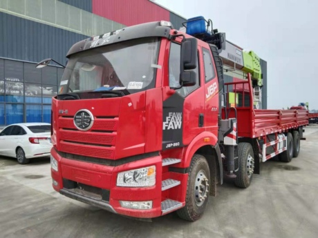 國六解放J6P前四后八隨車吊上裝武夷16噸5節(jié)臂吊機(jī)
