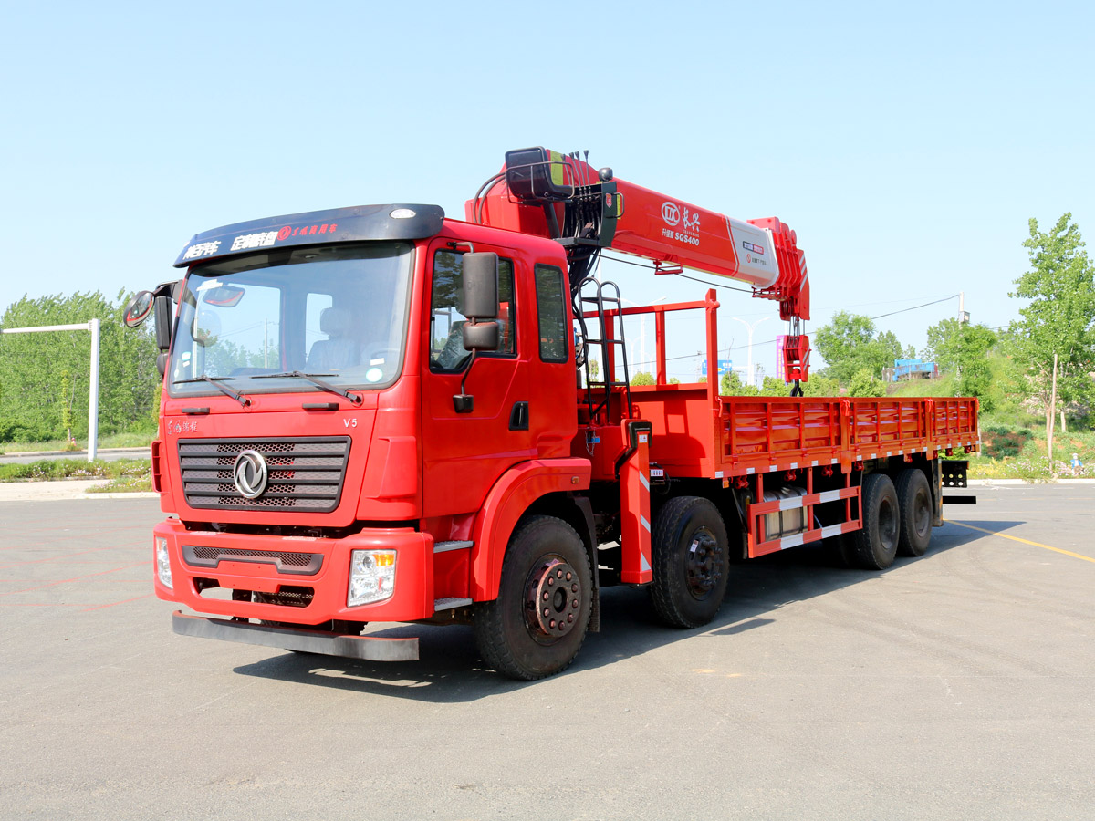 東風(fēng)錦程V5前四后八上裝長興16噸吊機(jī)