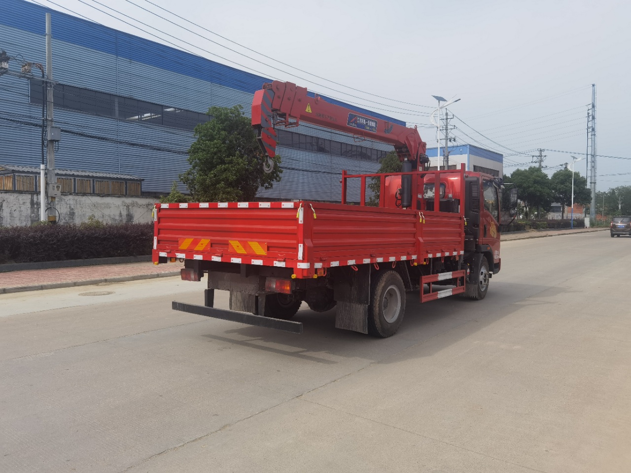 重汽豪曼3280（國(guó)六）隨車(chē)吊